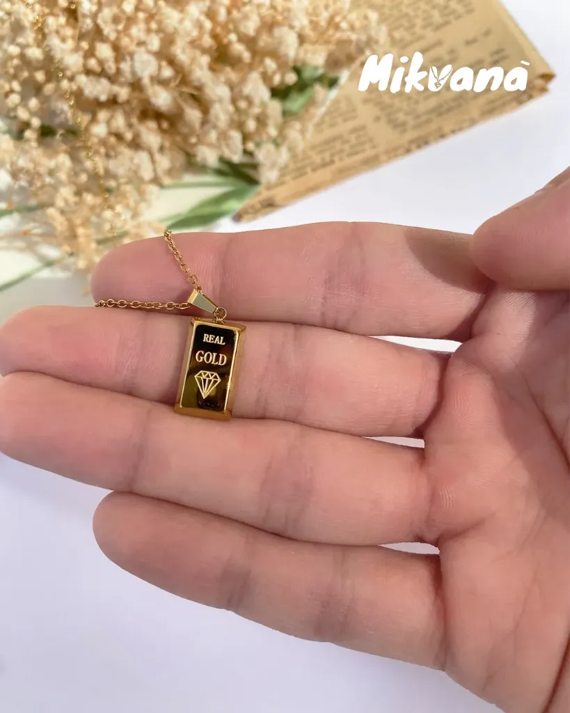 Gold Bar Necklace